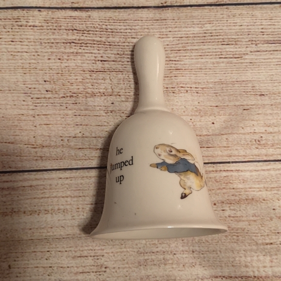 Wedgewood Peter Rabbit Bell - Picture 2 of 4